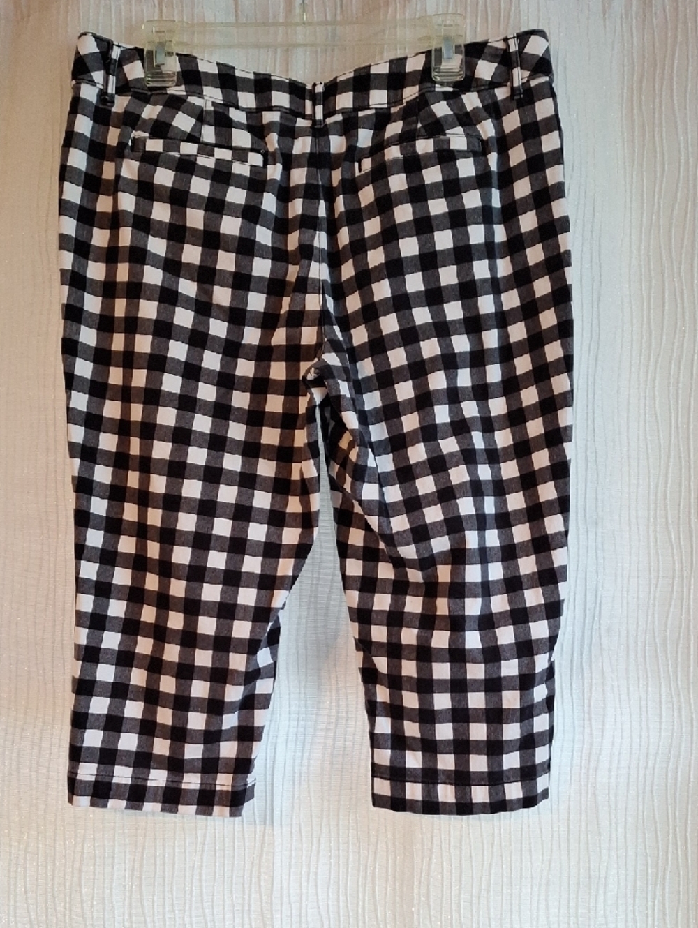 St. John's Bay Black and White Gingham Capris